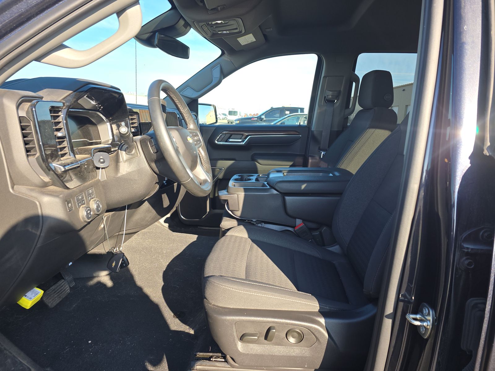 2023 Chevrolet Silverado 1500 LT AWD