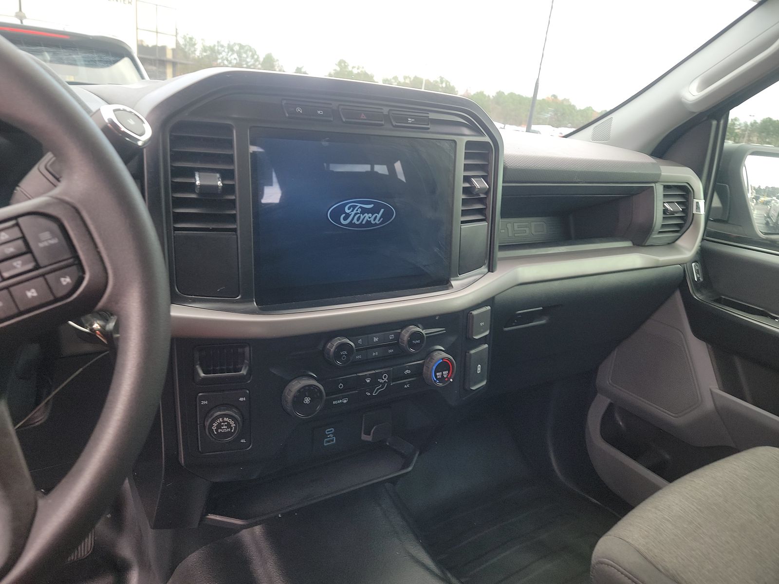 2024 Ford F-150 XL AWD