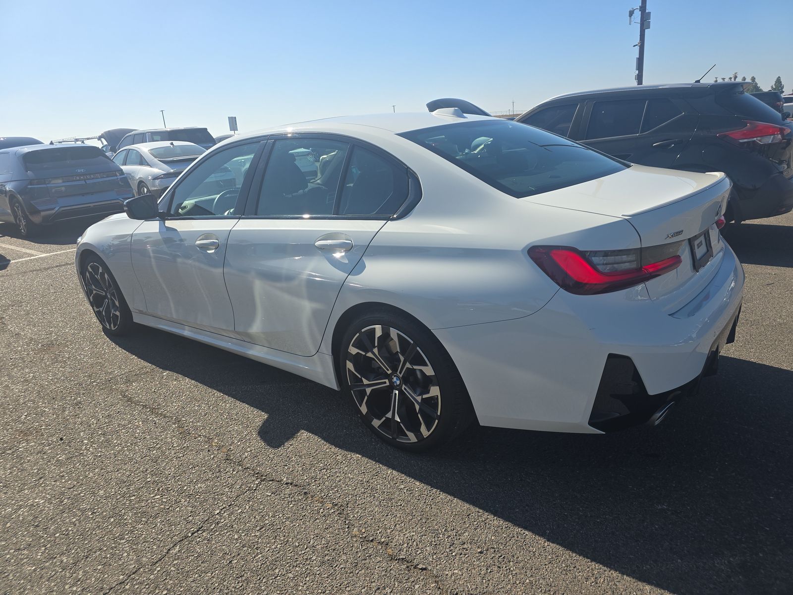 2025 BMW 3 Series 330i xDrive AWD
