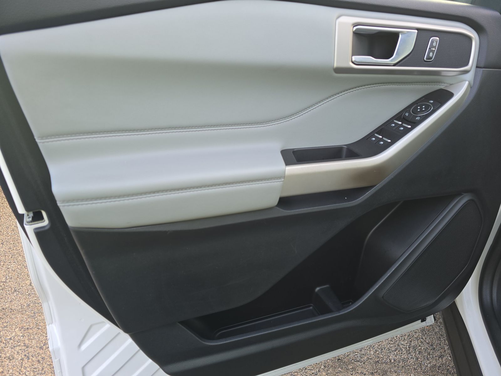 2022 Ford Explorer XLT FWD