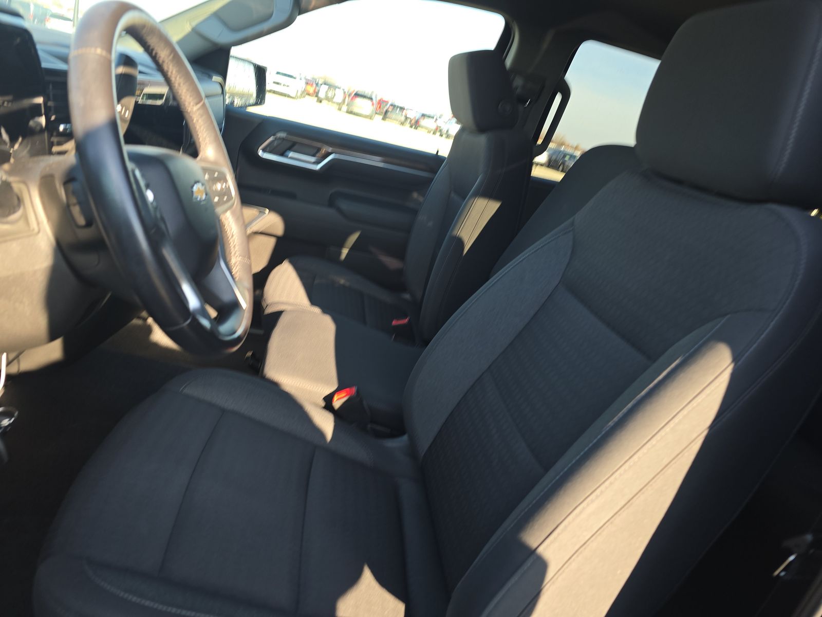 2022 Chevrolet Silverado 1500 LT AWD