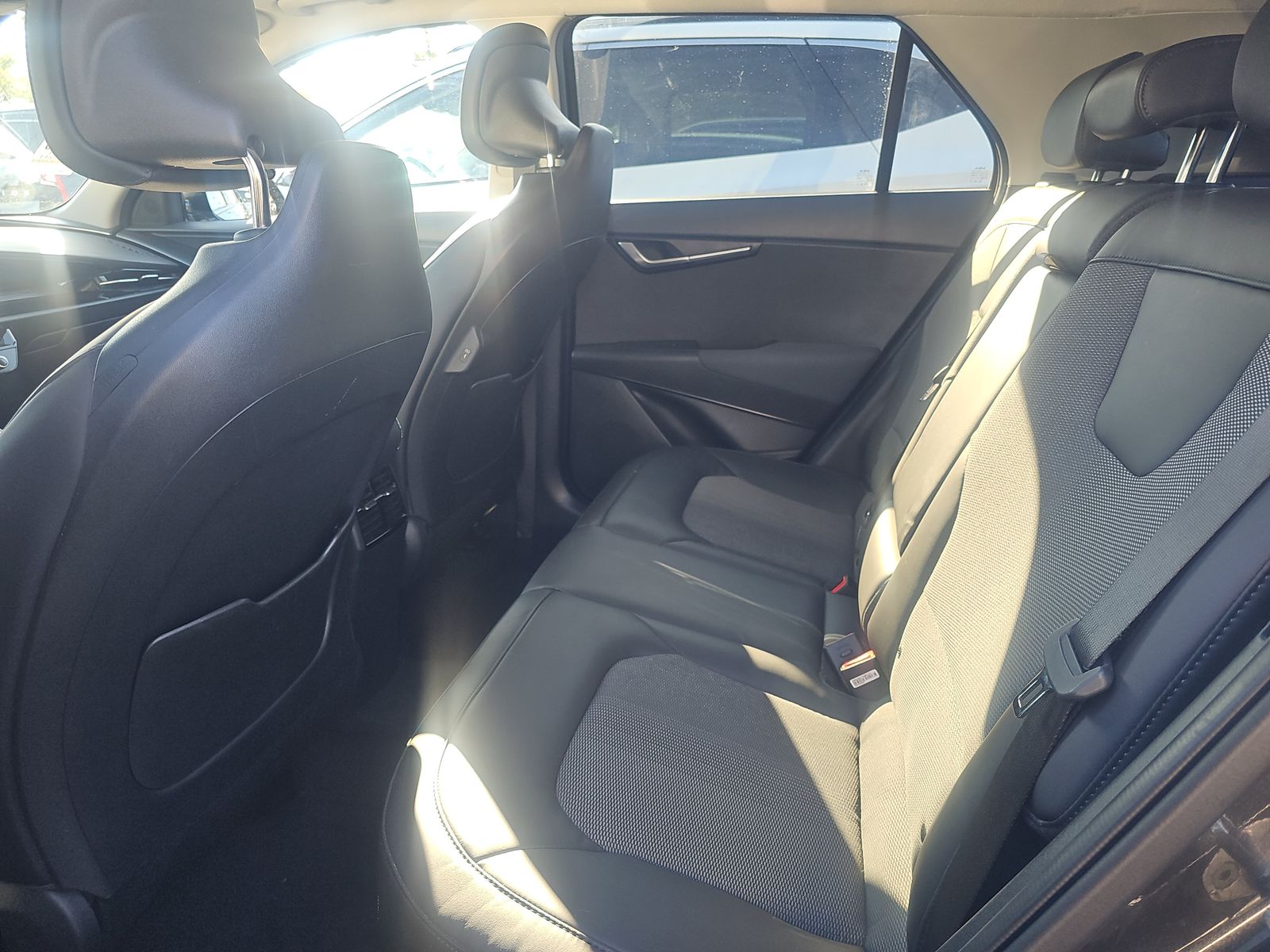 2023 Kia Niro EX Touring FWD