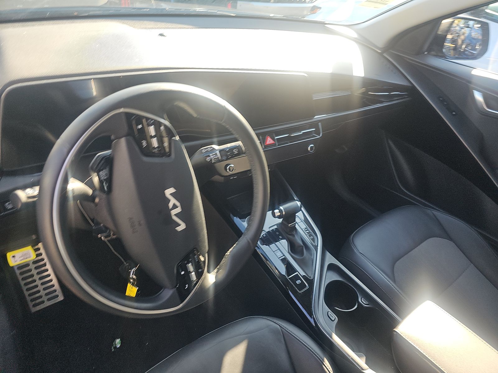 2023 Kia Niro EX Touring FWD