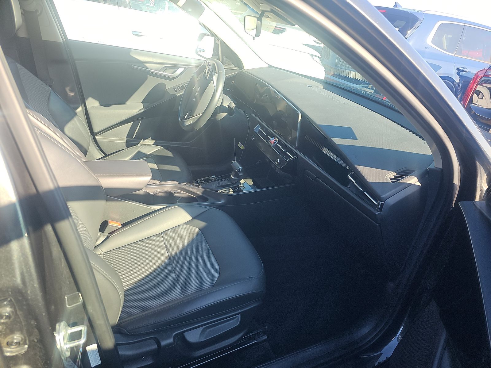 2023 Kia Niro EX Touring FWD