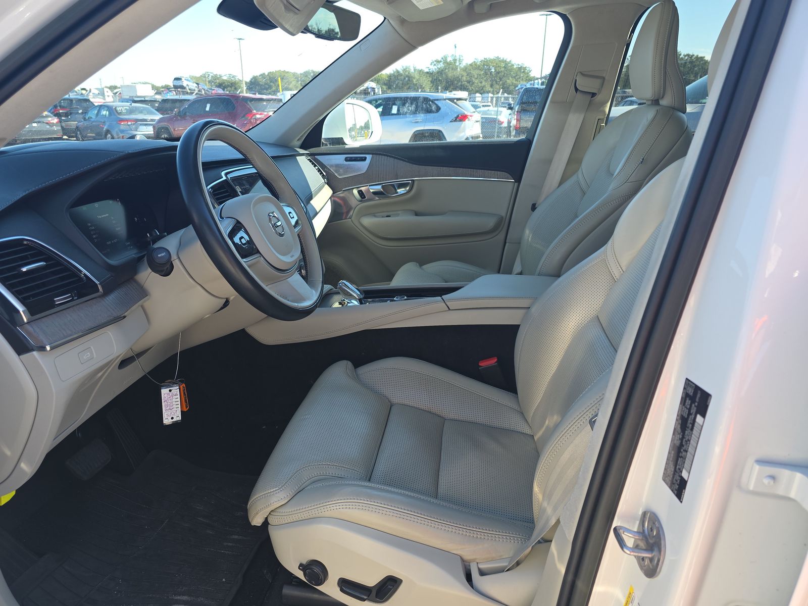 2023 Volvo XC90 B6 Ultimate AWD