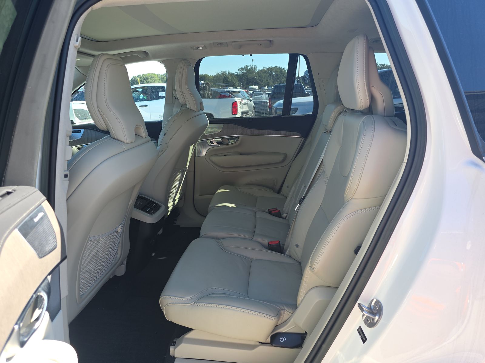 2023 Volvo XC90 B6 Ultimate AWD