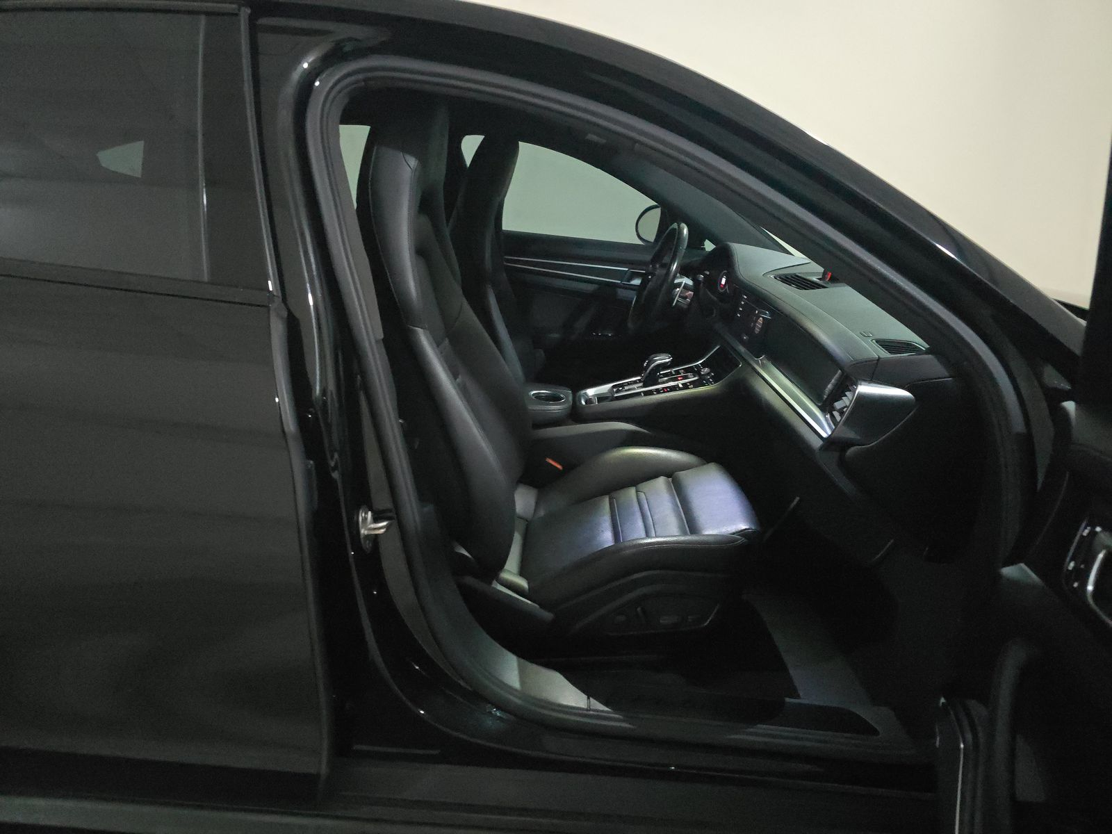 2022 Porsche Panamera Platinum Edition RWD