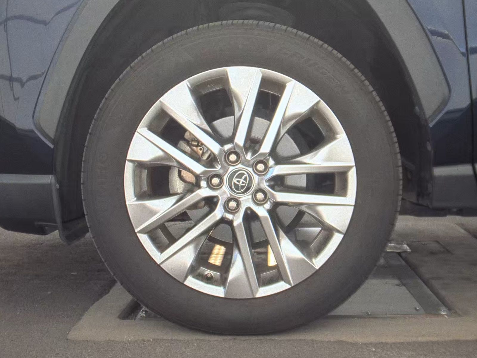 2020 Toyota RAV4 XLE Premium FWD