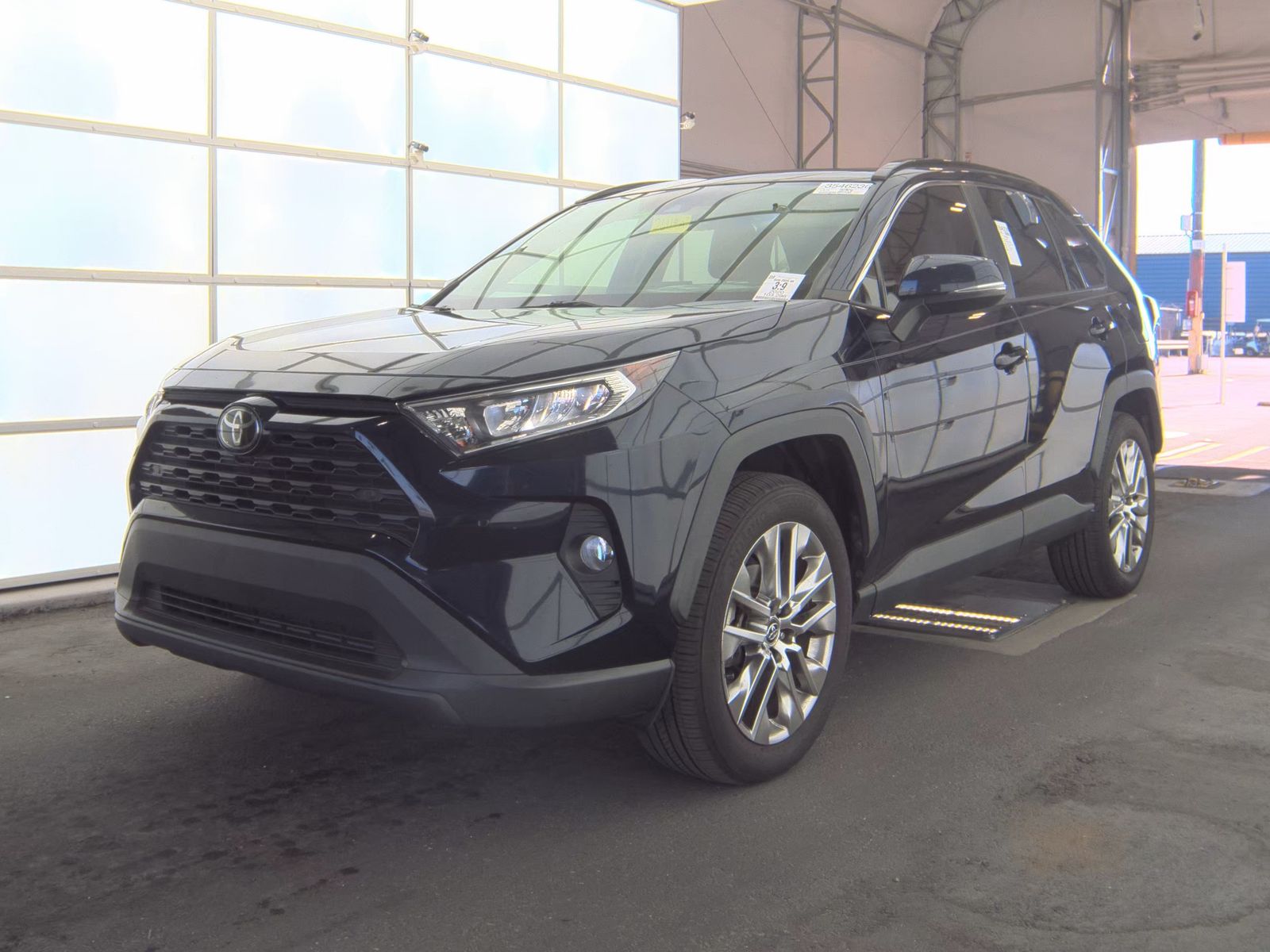 2020 Toyota RAV4 XLE Premium FWD