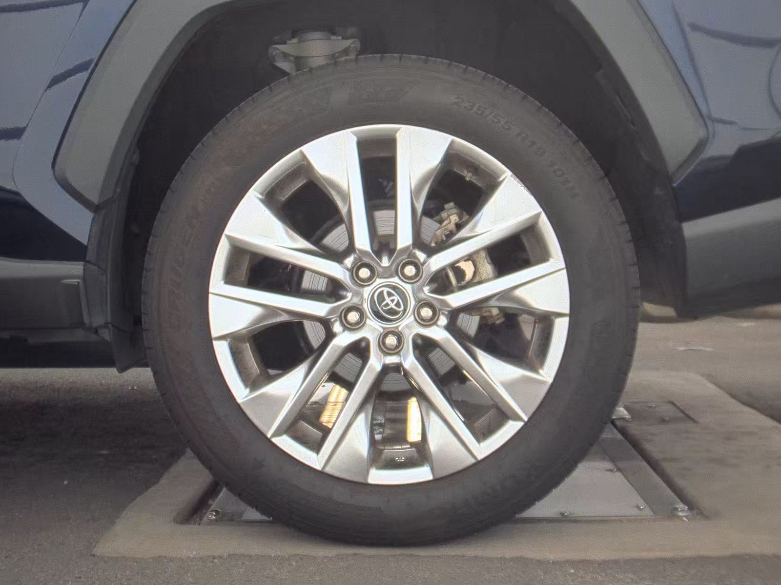 2020 Toyota RAV4 XLE Premium FWD