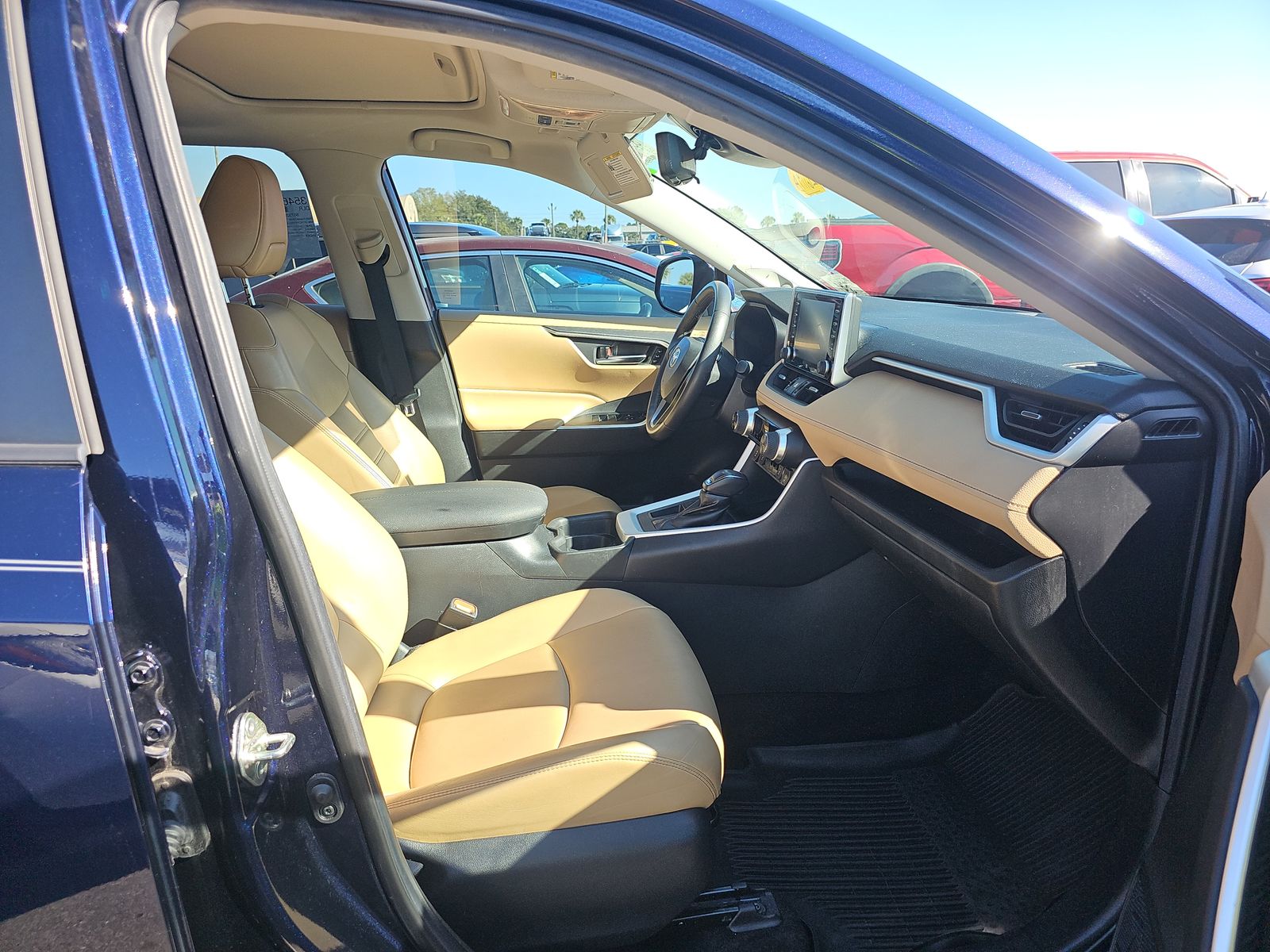 2020 Toyota RAV4 XLE Premium FWD