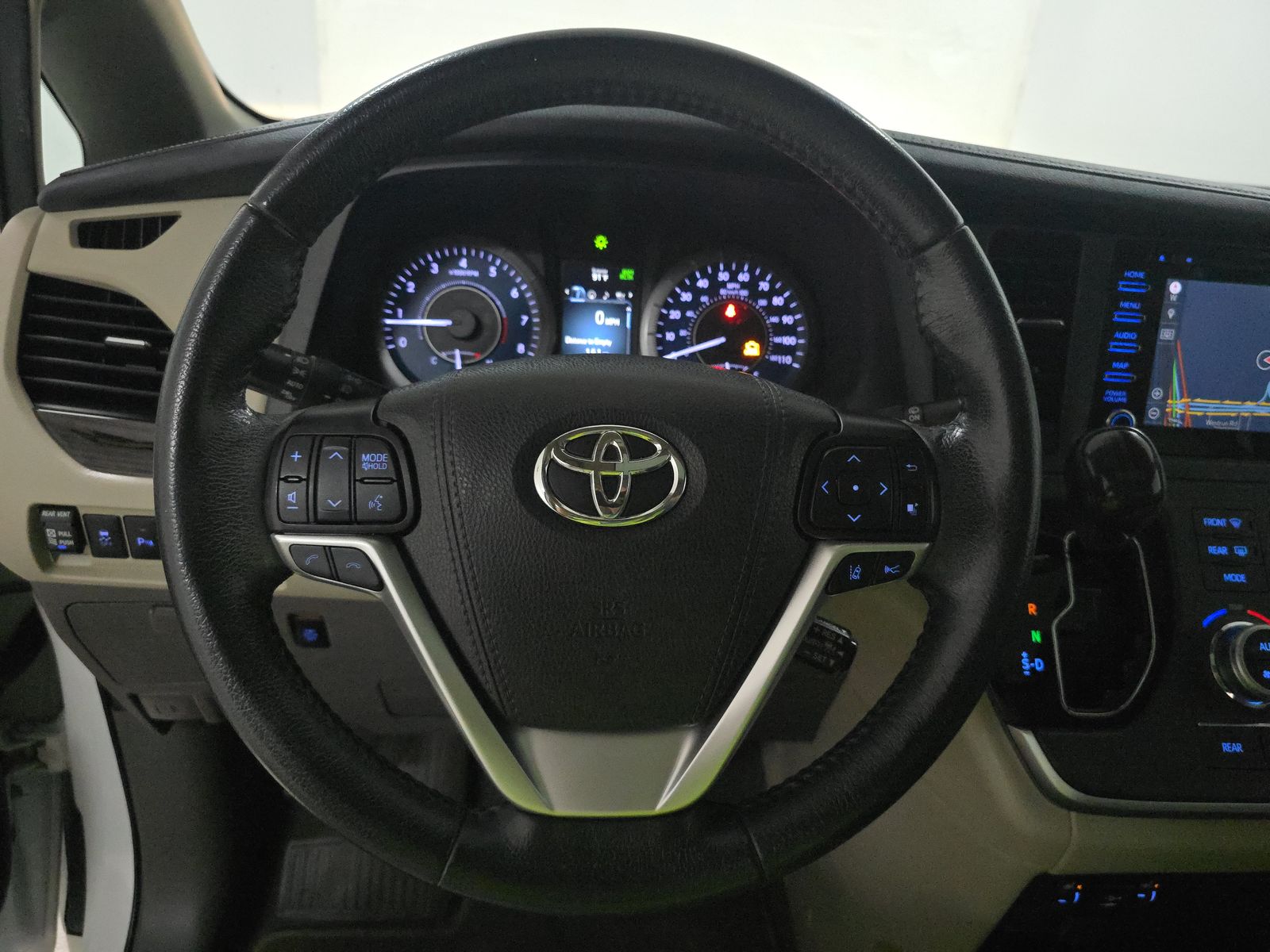 2020 Toyota Sienna XLE FWD