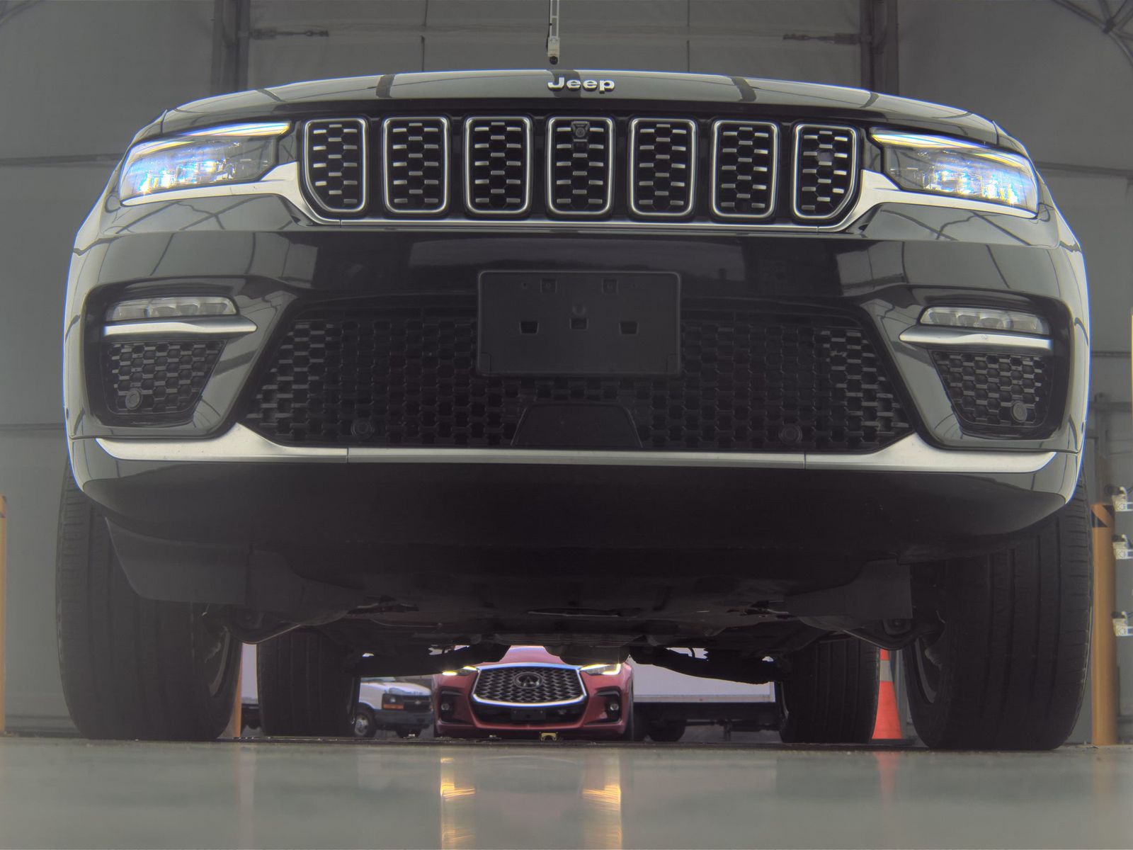 2022 Jeep Grand Cherokee Summit AWD