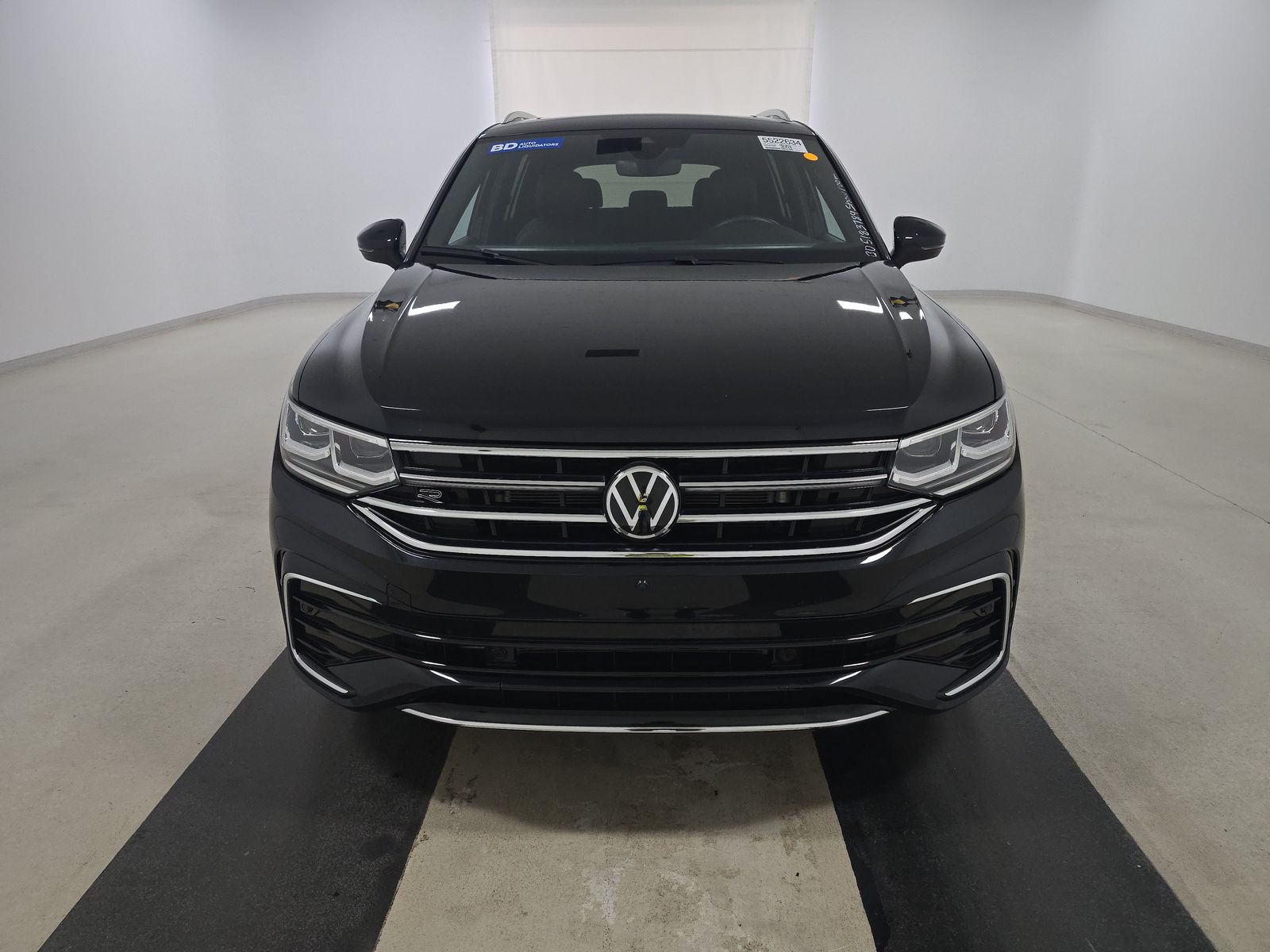 2024 Volkswagen Tiguan 2.0T SEL R-Line AWD