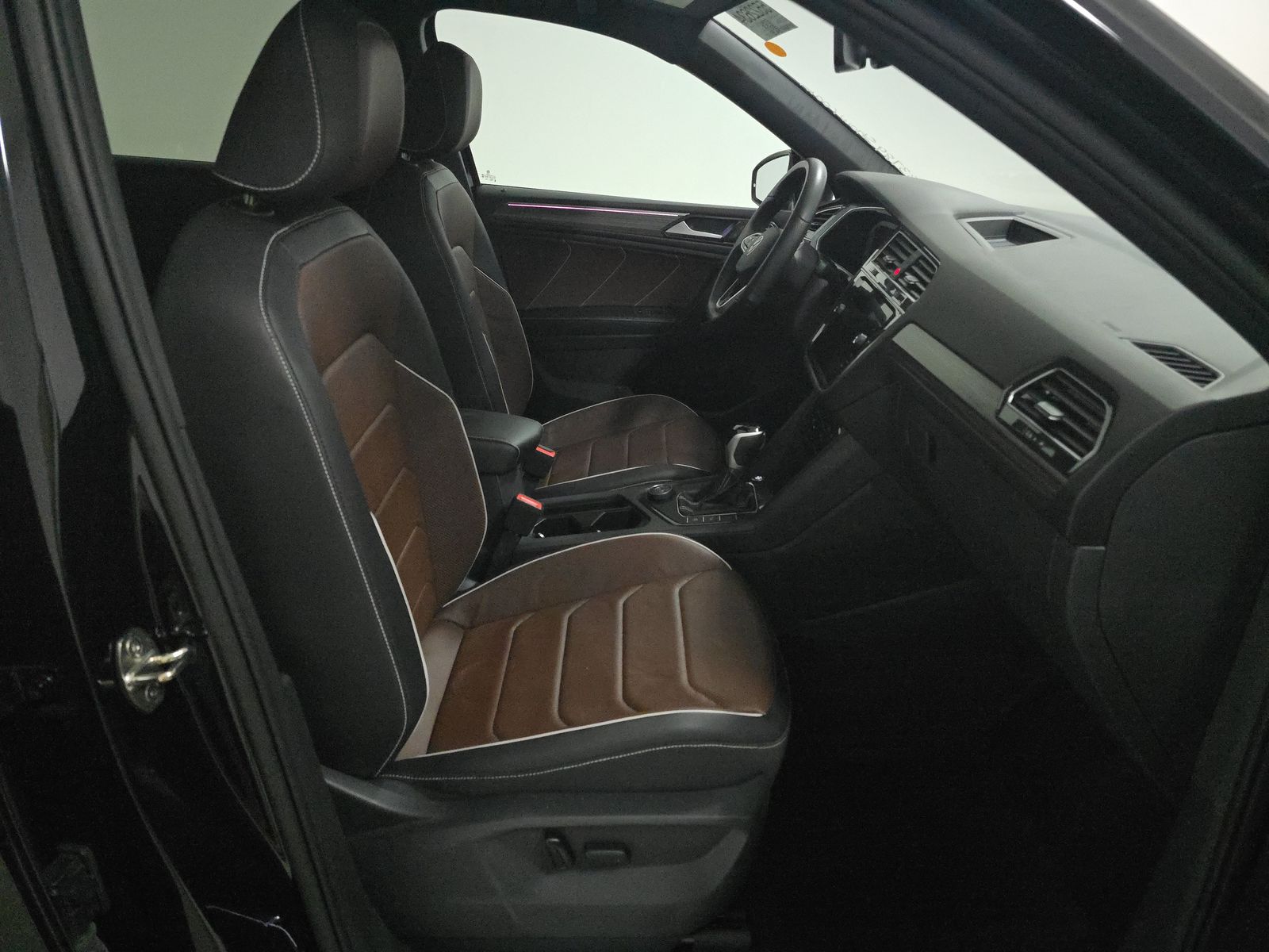 2024 Volkswagen Tiguan 2.0T SEL R-Line AWD