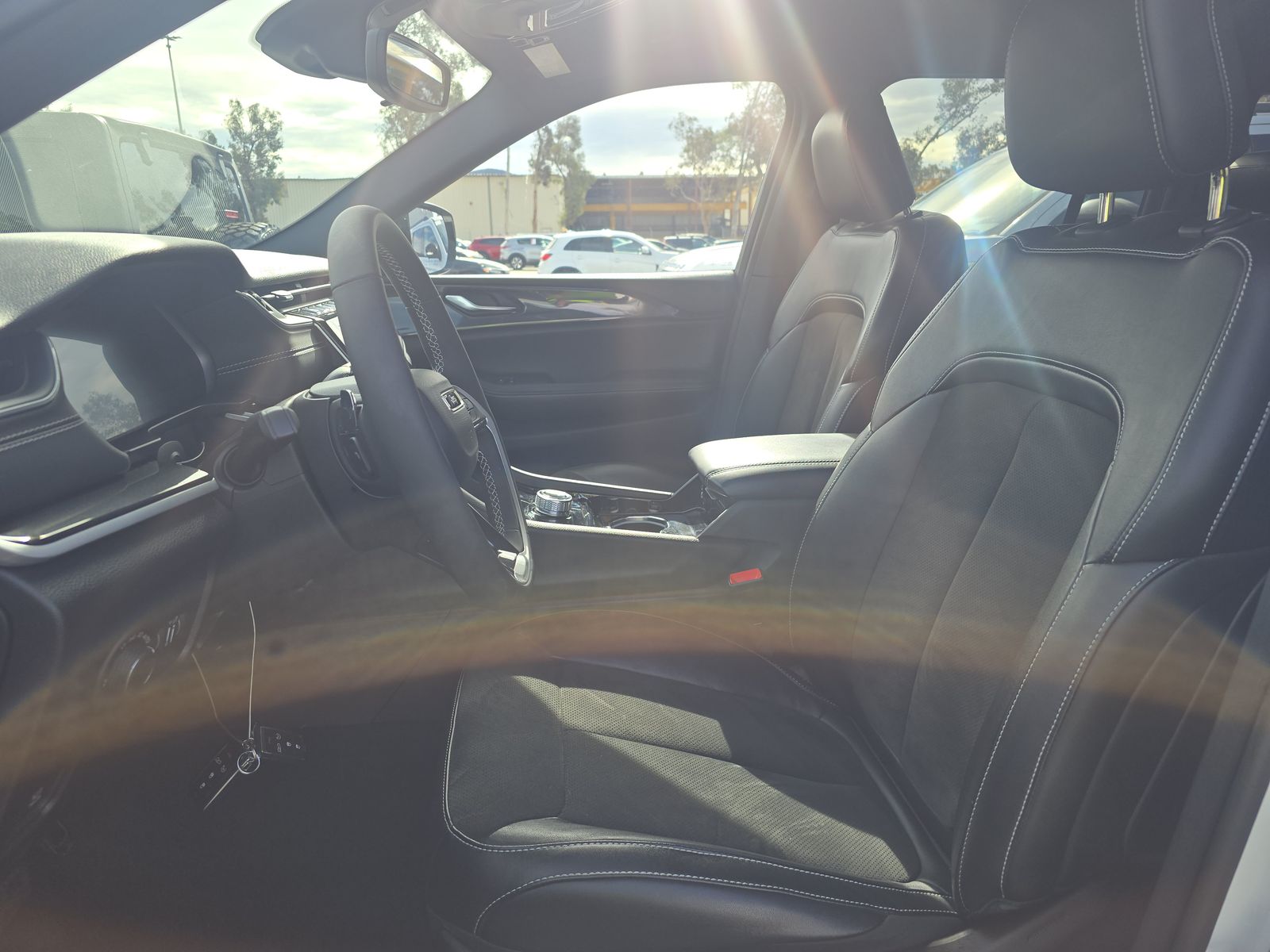 2023 Jeep Grand Cherokee Altitude AWD