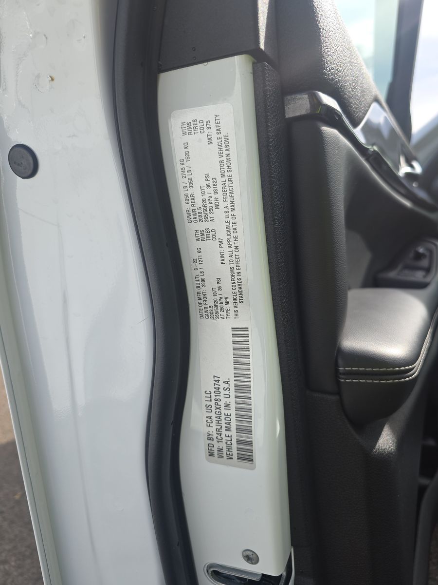 2023 Jeep Grand Cherokee Altitude AWD