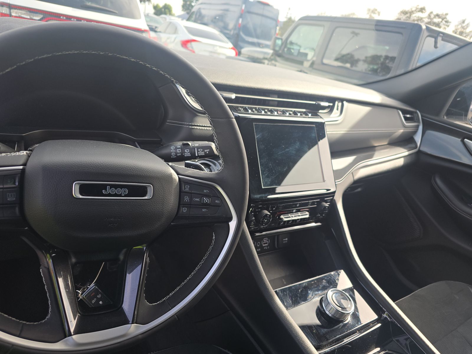 2023 Jeep Grand Cherokee Altitude AWD