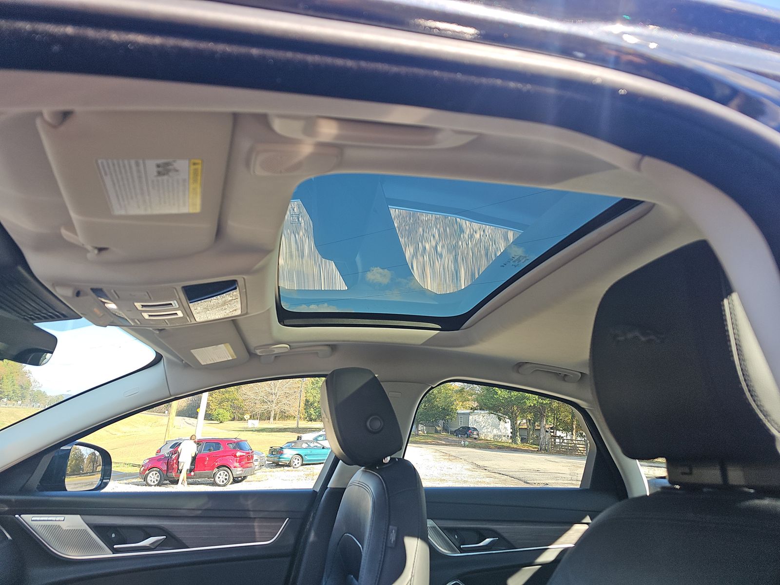 2022 Jaguar XF SE FWD