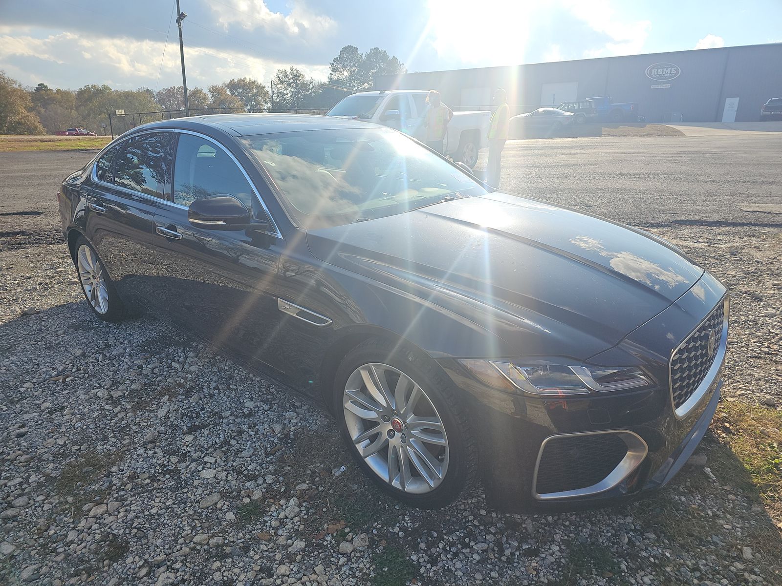 2022 Jaguar XF SE FWD