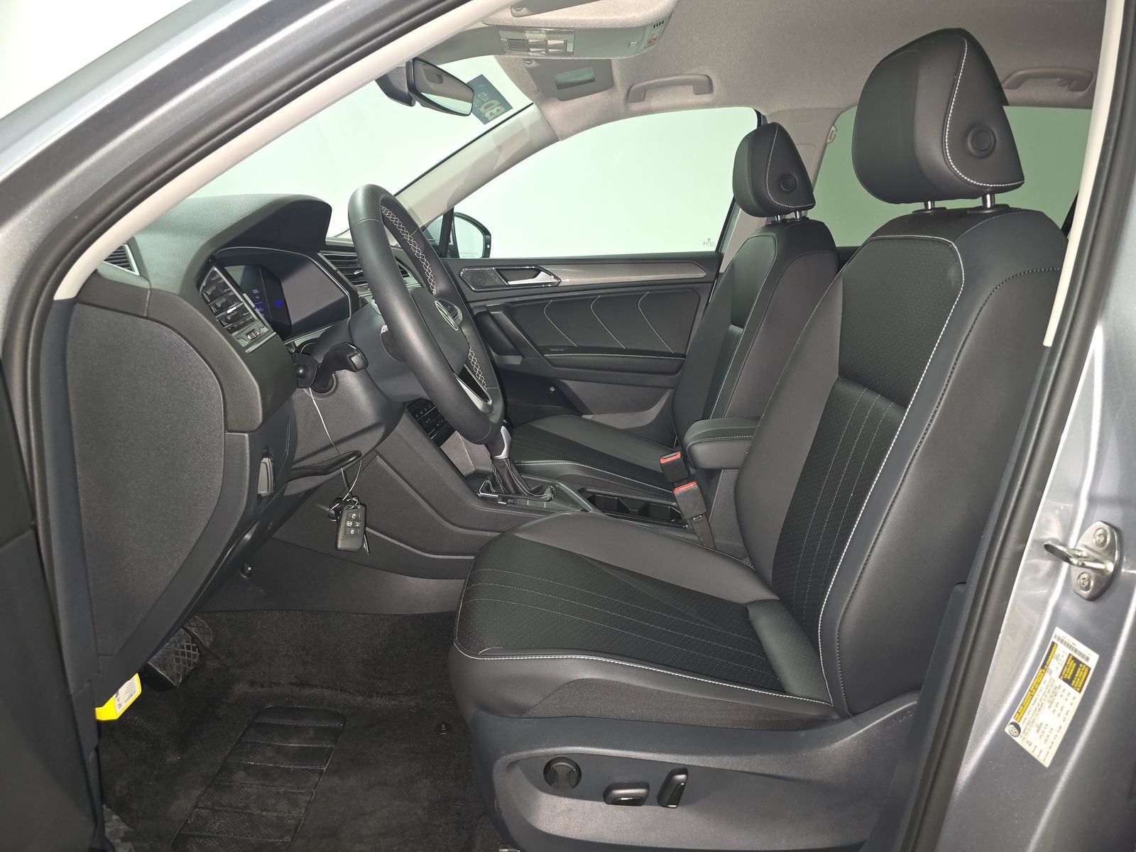 2024 Volkswagen Tiguan 2.0T SE FWD