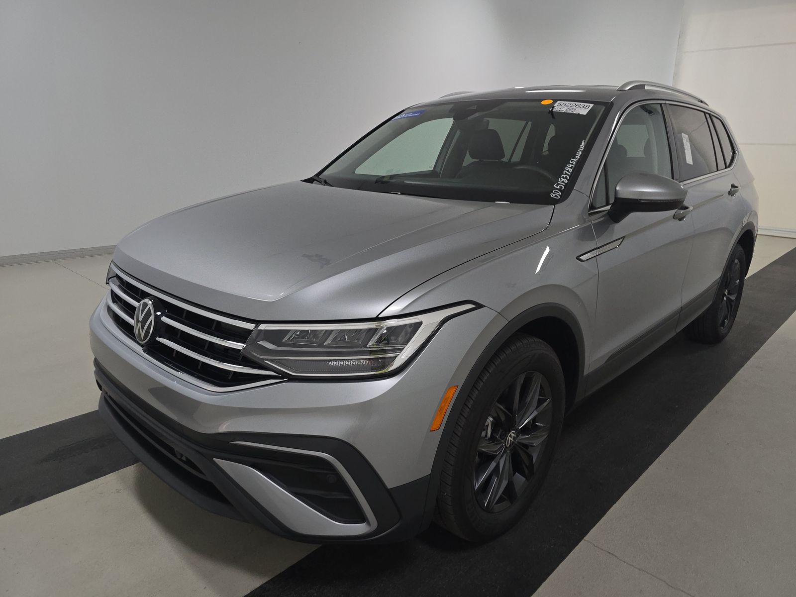 2024 Volkswagen Tiguan 2.0T SE FWD