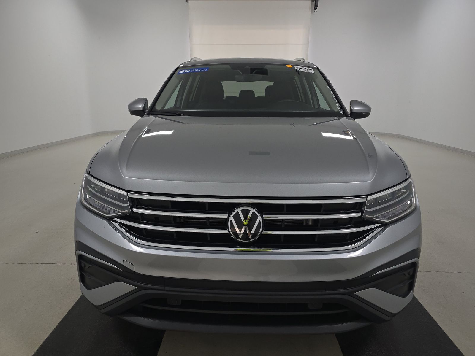 2024 Volkswagen Tiguan 2.0T SE FWD