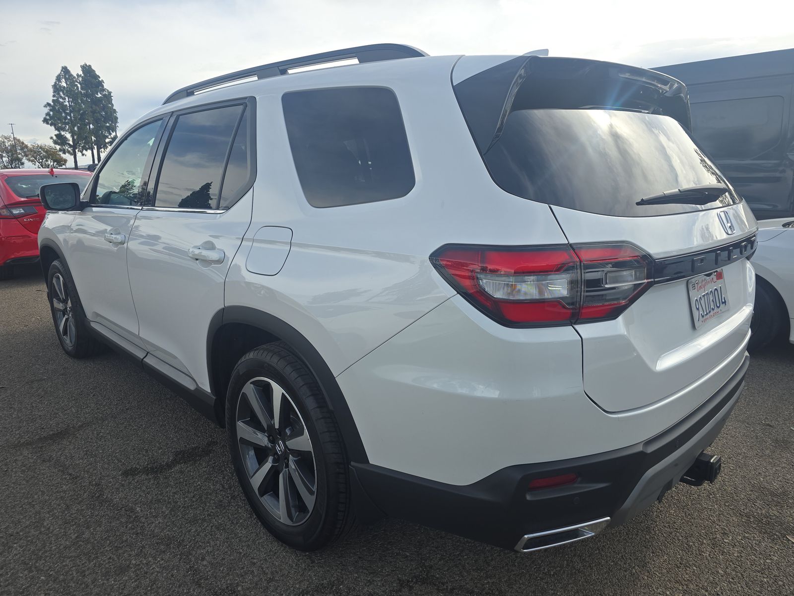 2025 Honda Pilot Touring FWD