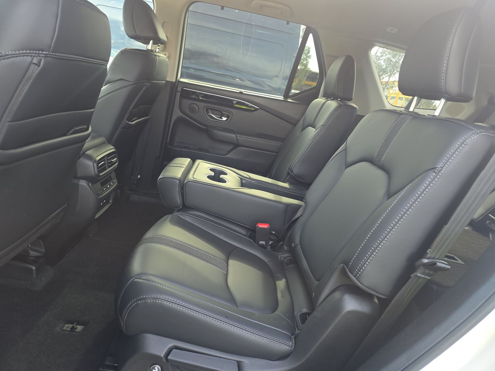 2025 Honda Pilot Touring FWD