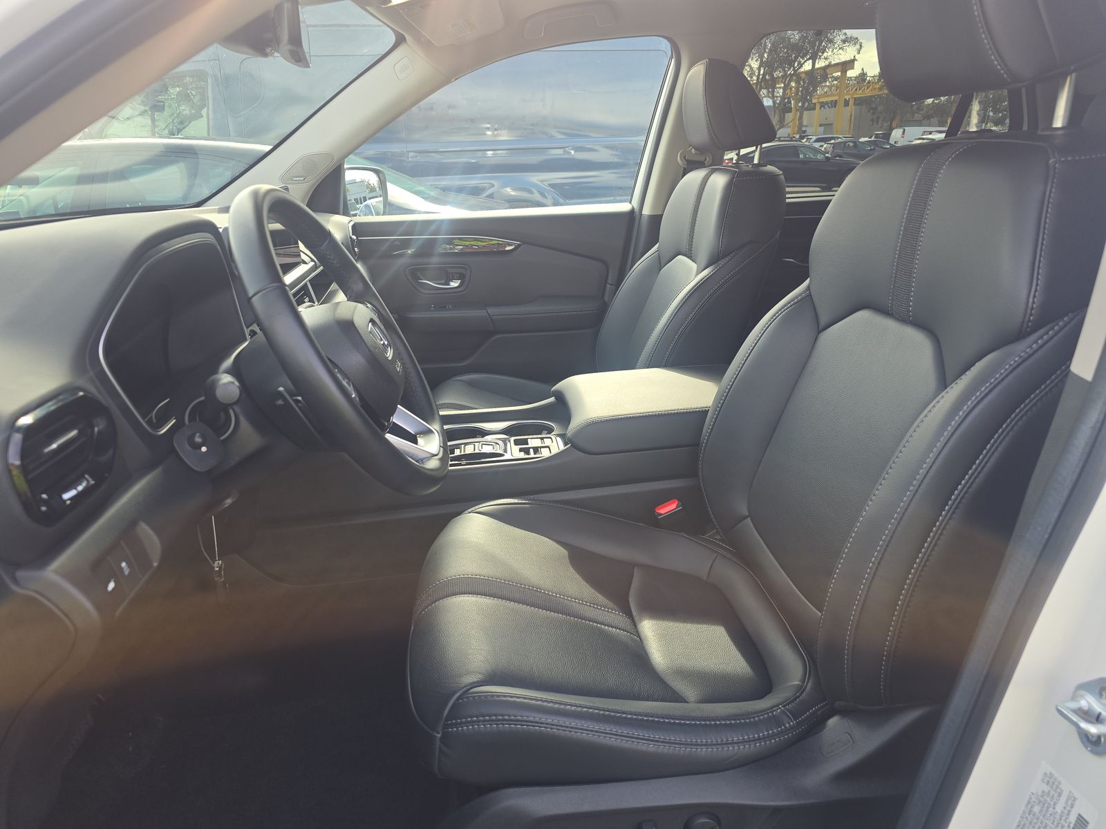 2025 Honda Pilot Touring FWD