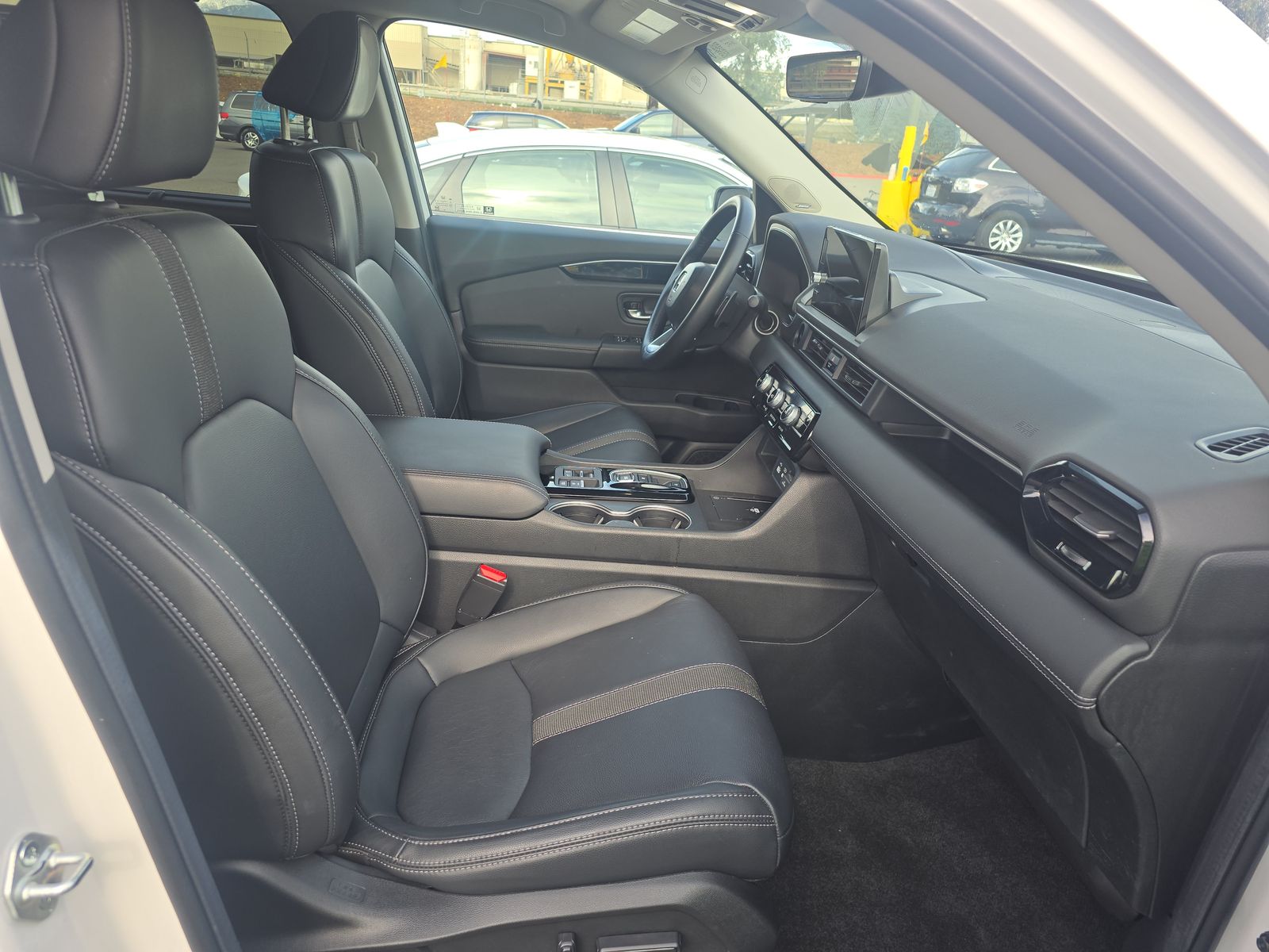 2025 Honda Pilot Touring FWD