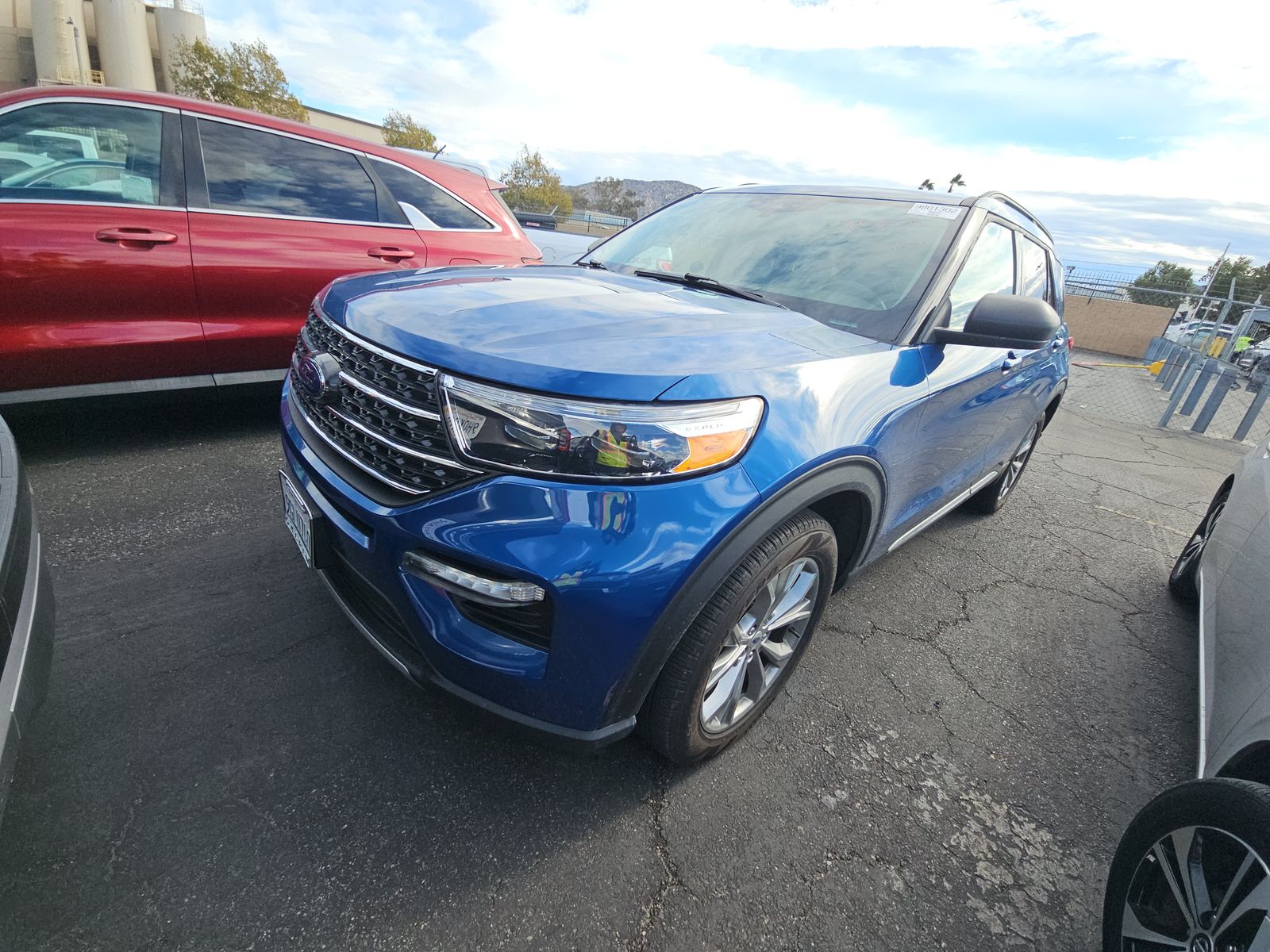 2023 Ford Explorer XLT RWD