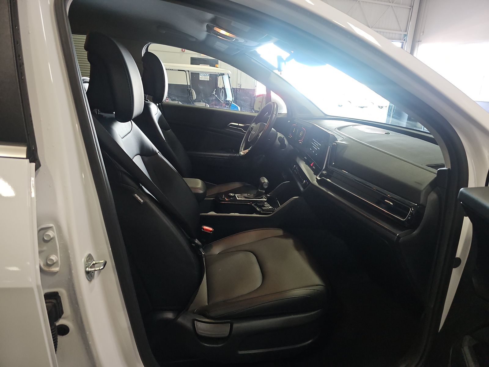 2024 Kia Sportage EX FWD