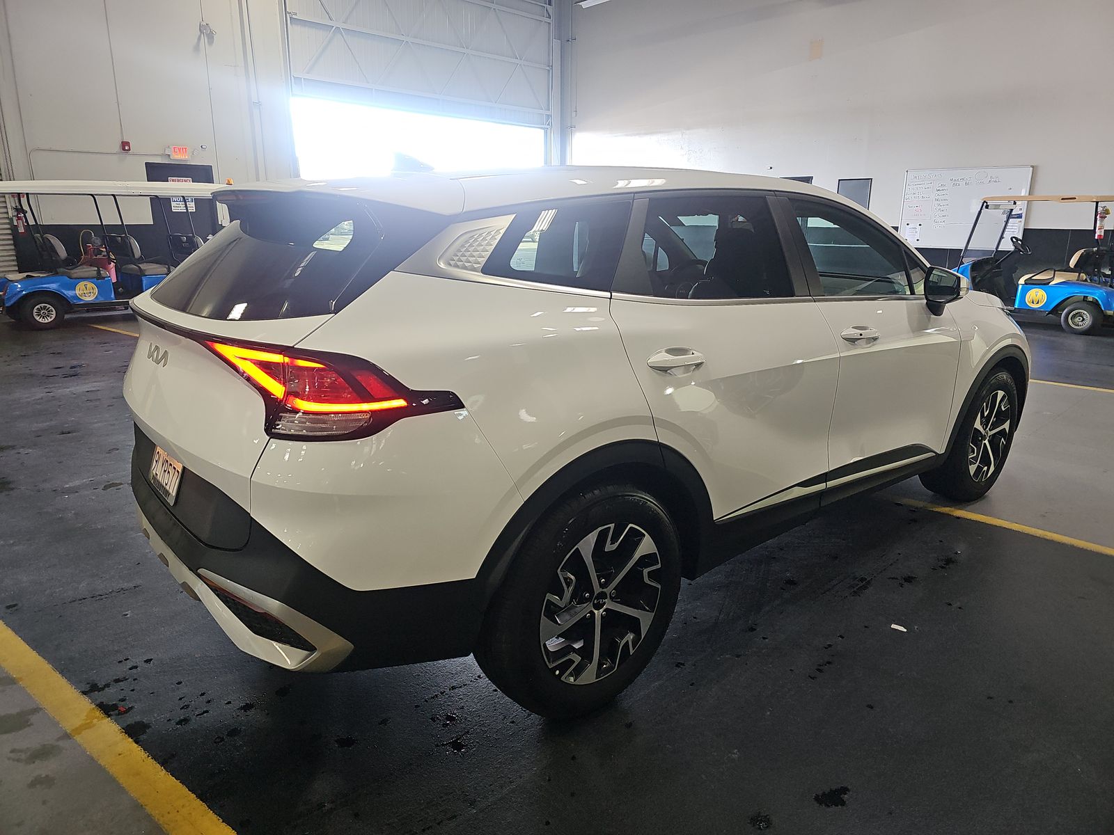 2024 Kia Sportage EX FWD