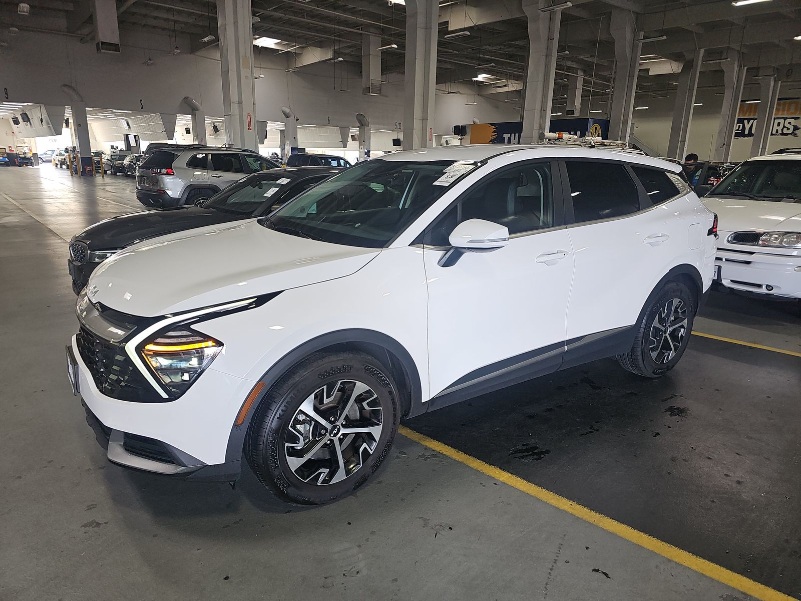 2024 Kia Sportage EX FWD