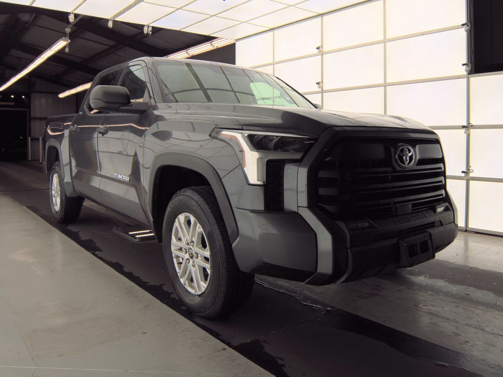 2022 Toyota Tundra SR5 AWD