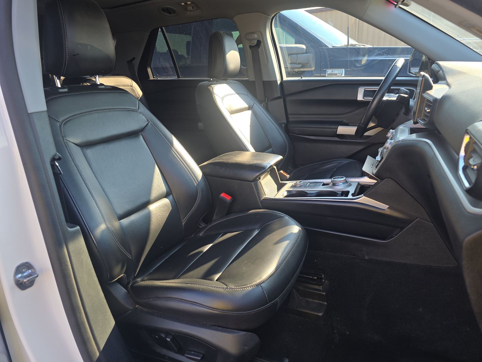 2022 Ford Explorer XLT AWD