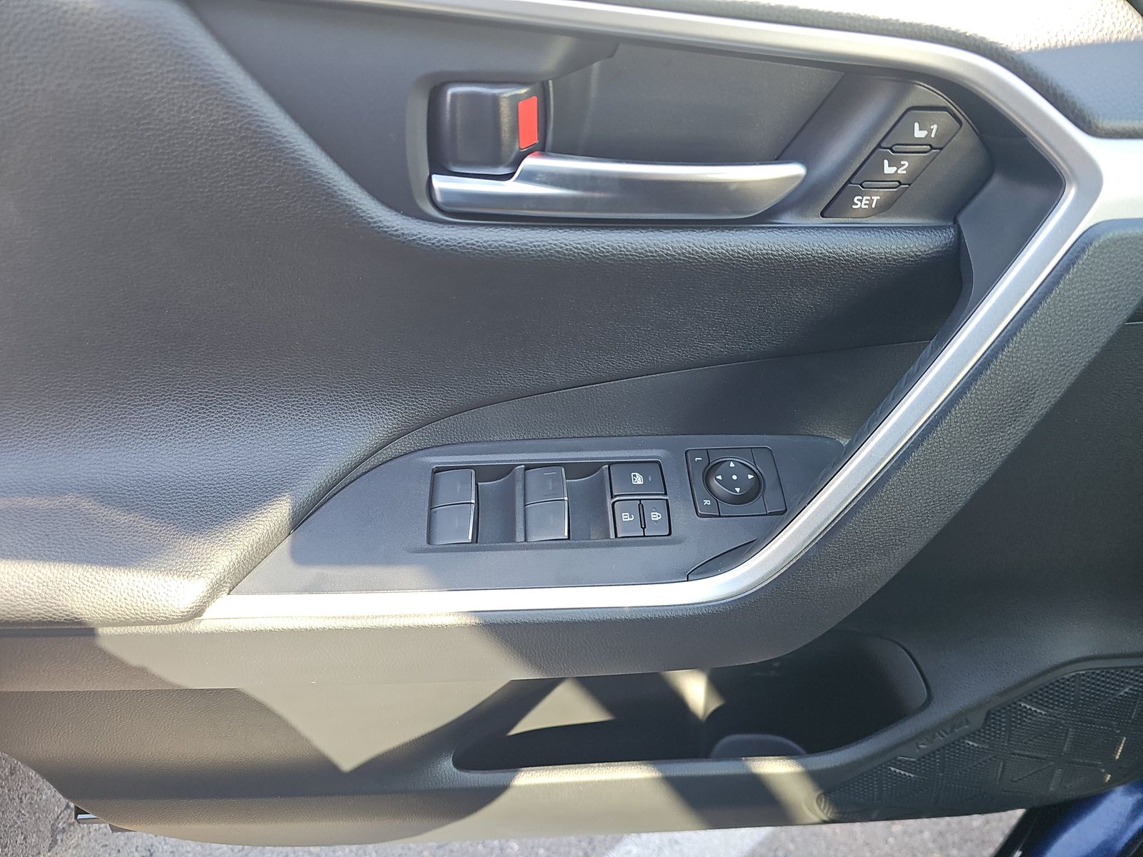 2025 Toyota RAV4 Plug-In Hybrid XSE AWD