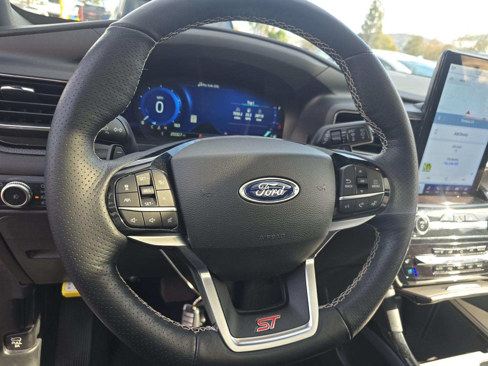 2022 Ford Explorer ST AWD