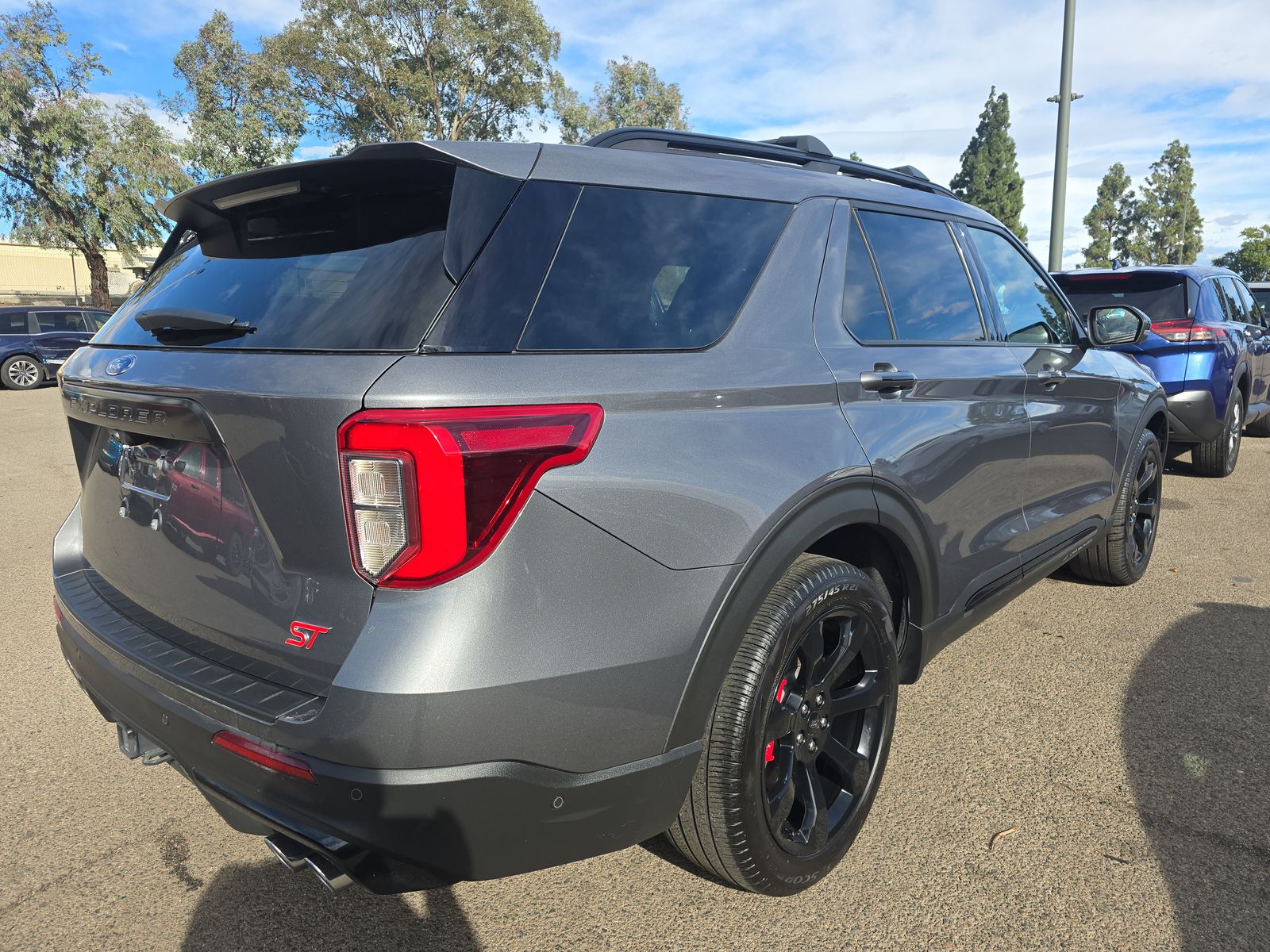 2022 Ford Explorer ST AWD