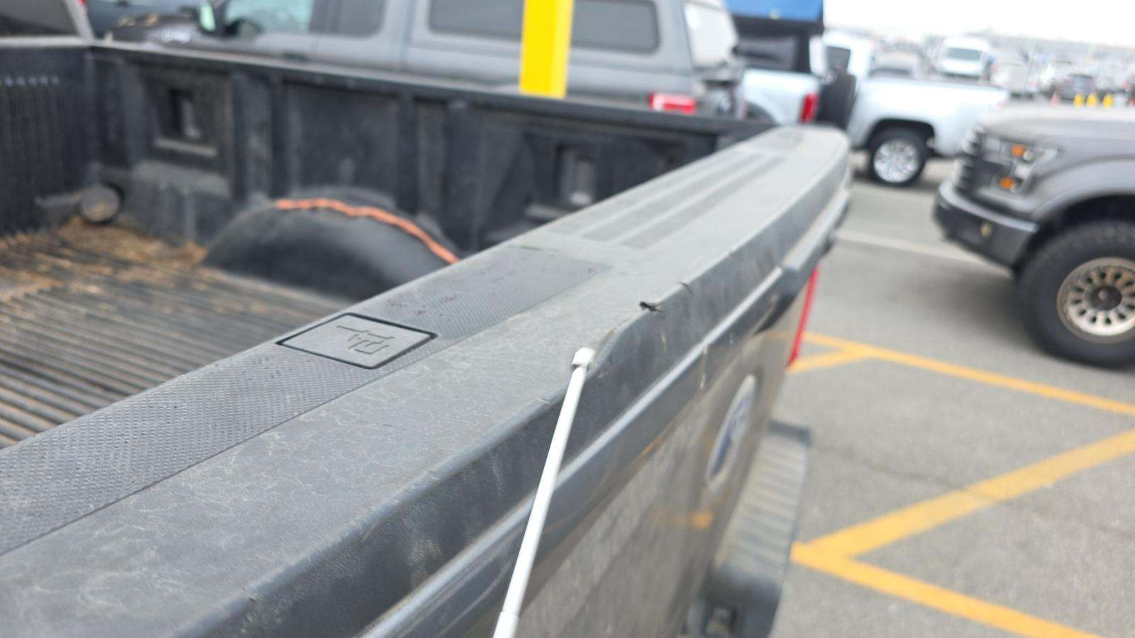 2022 Ford F-150 XL AWD