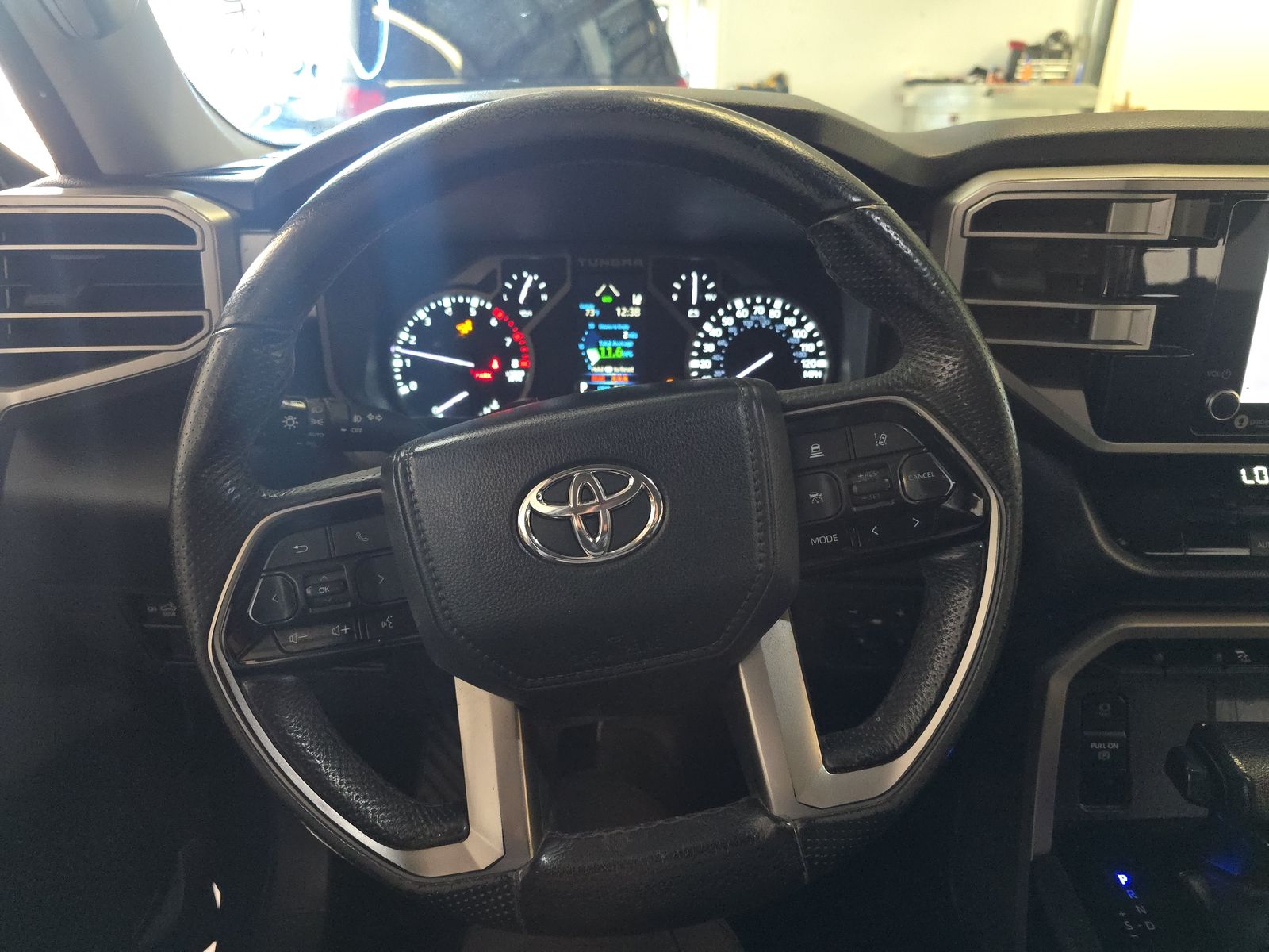 2022 Toyota Tundra SR5 RWD