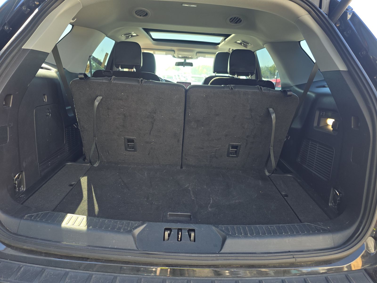 2022 Ford Explorer XLT AWD