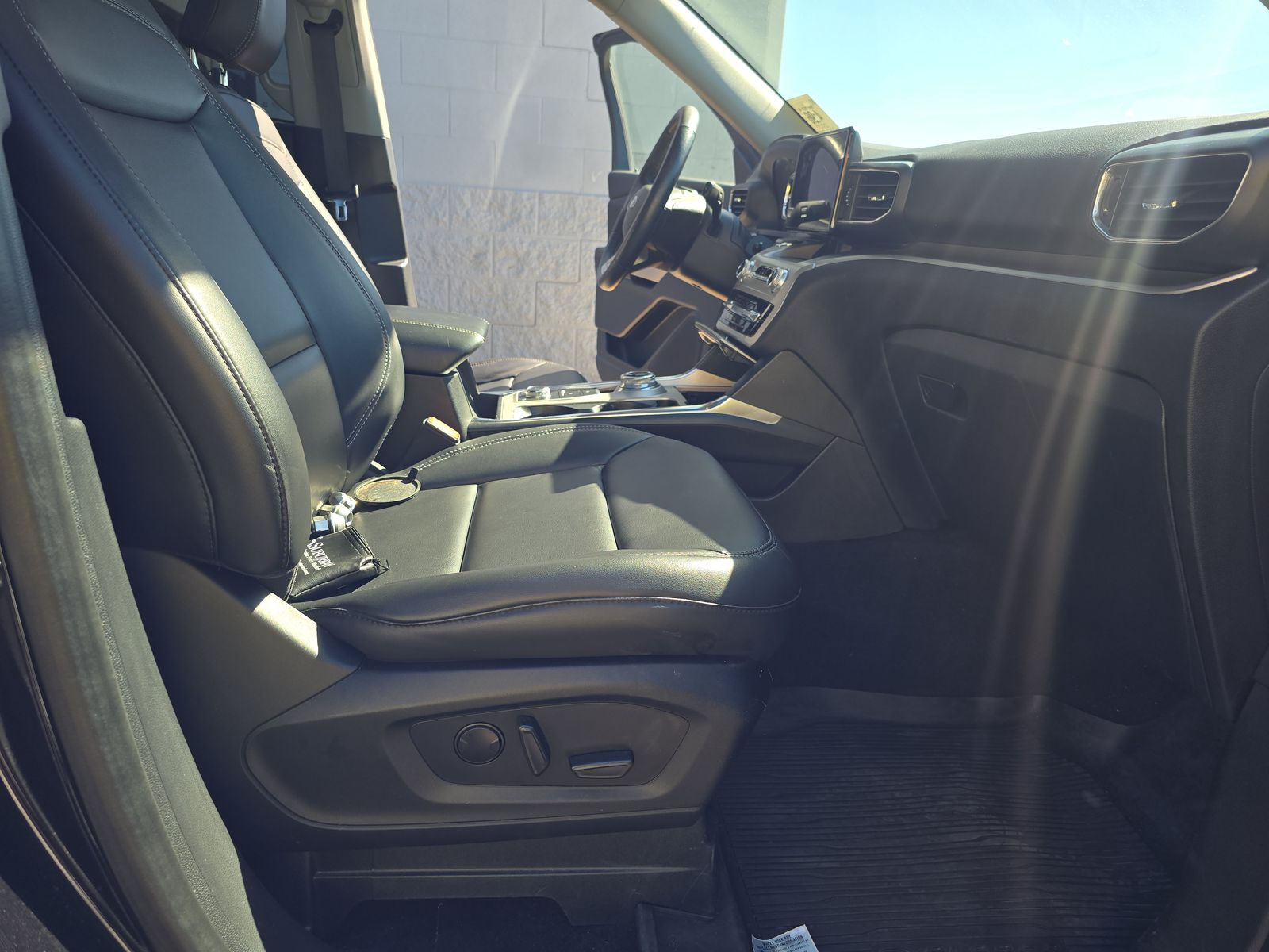 2022 Ford Explorer XLT AWD