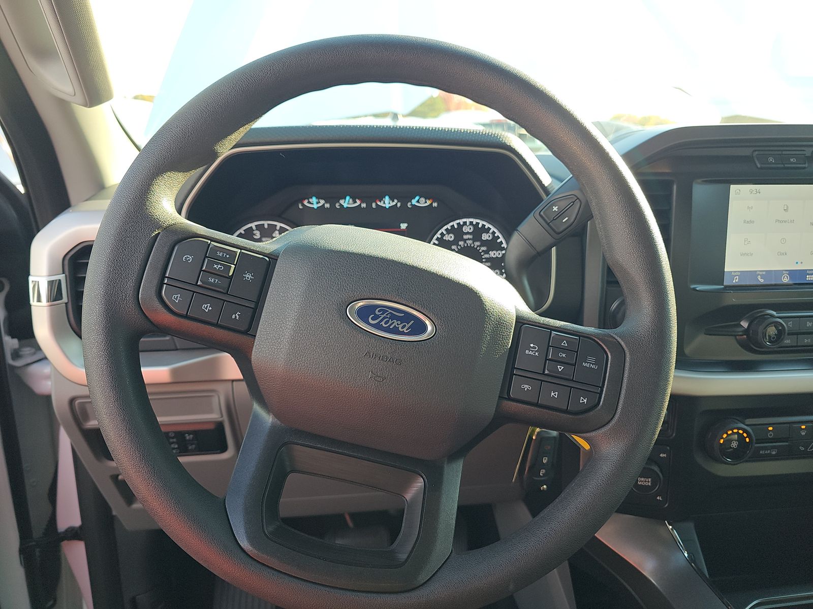 2023 Ford F-150 XLT AWD