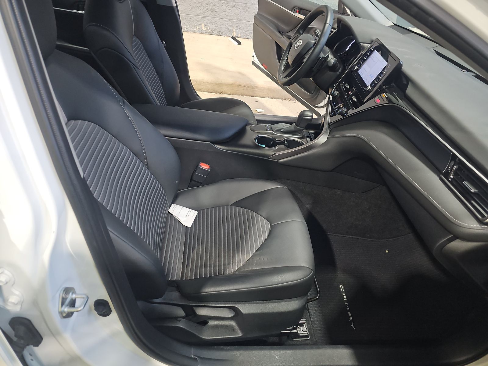 2022 Toyota Camry SE FWD