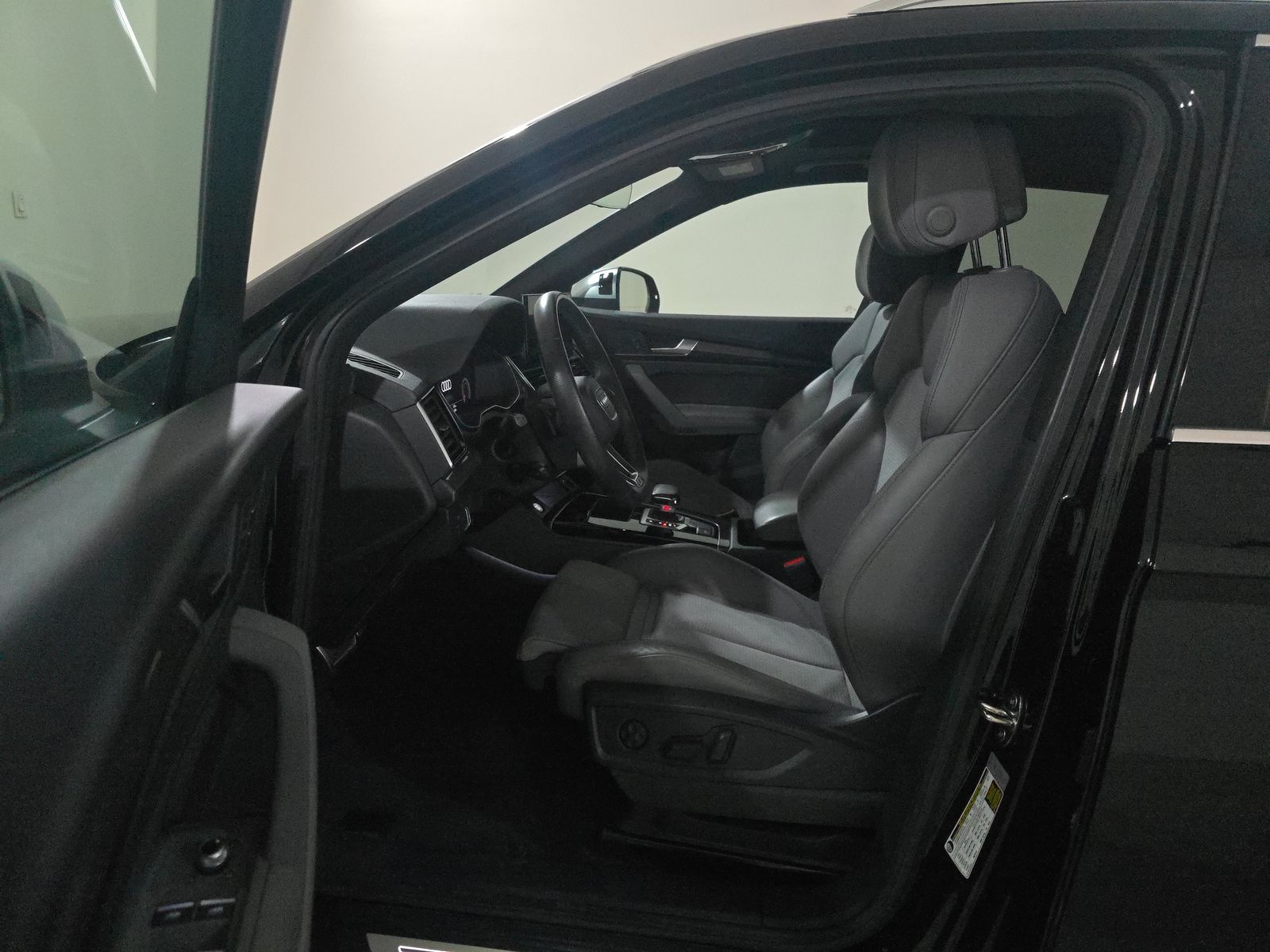 2022 Audi SQ5 Premium Plus AWD