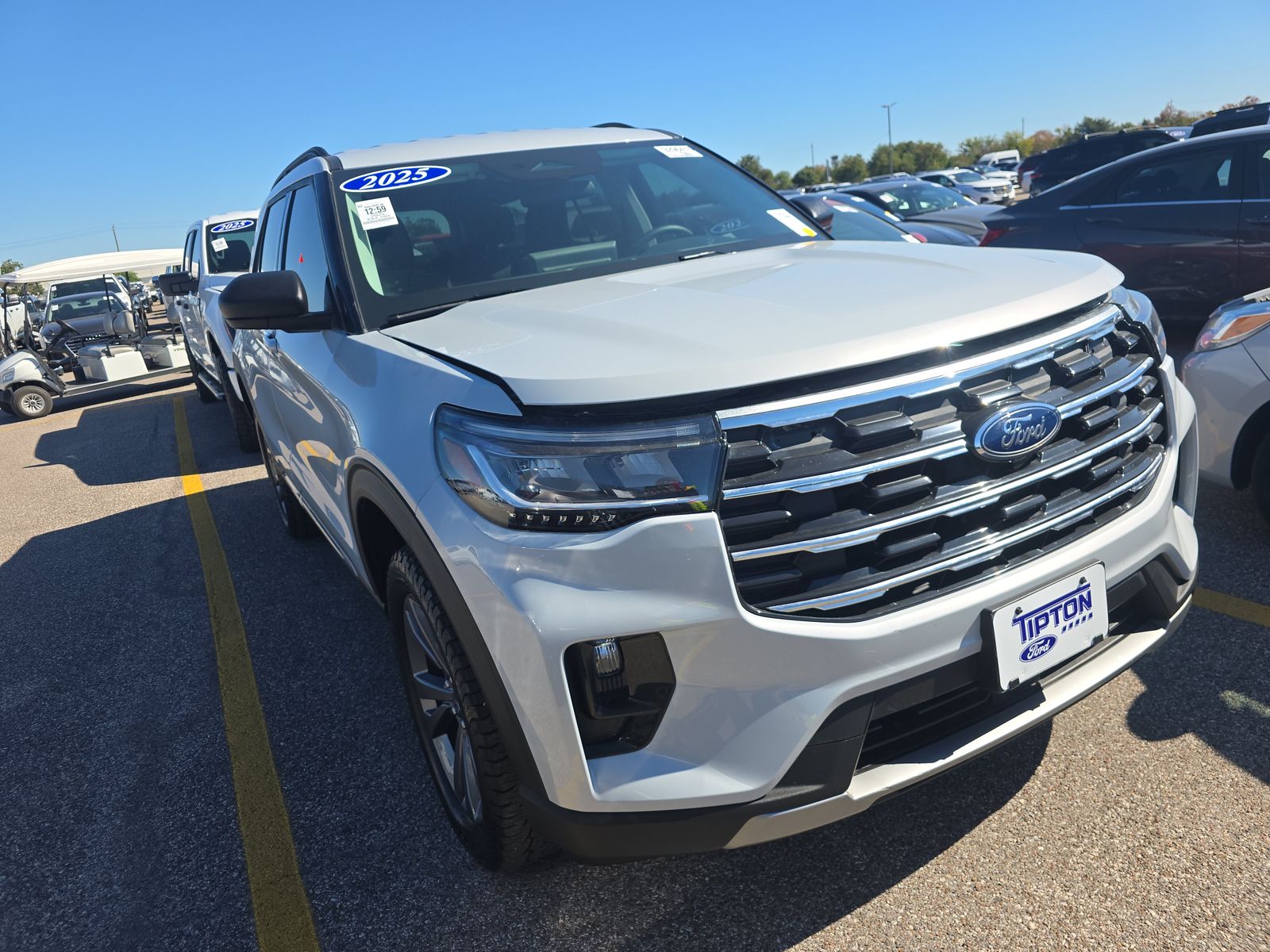 2025 Ford Explorer Active AWD