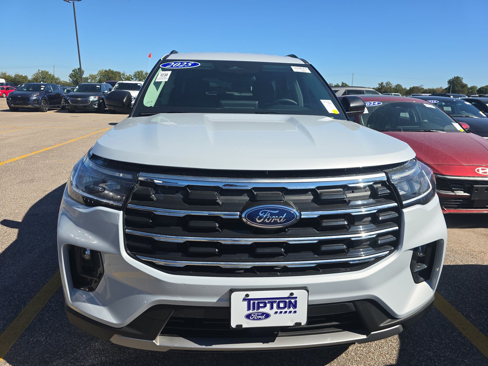 2025 Ford Explorer Active AWD