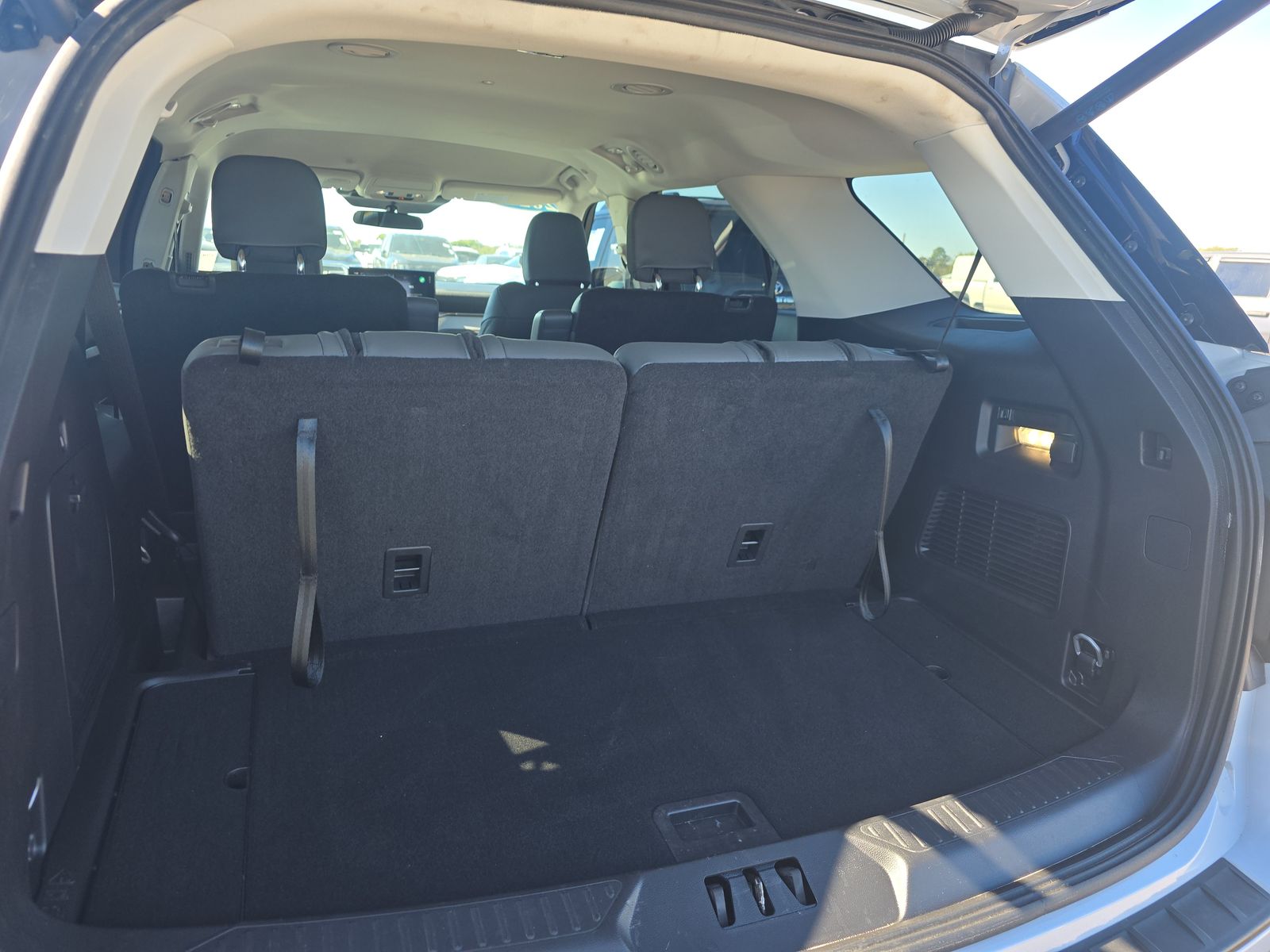 2025 Ford Explorer Active AWD